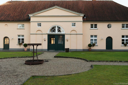 Wirtschaftshaus
